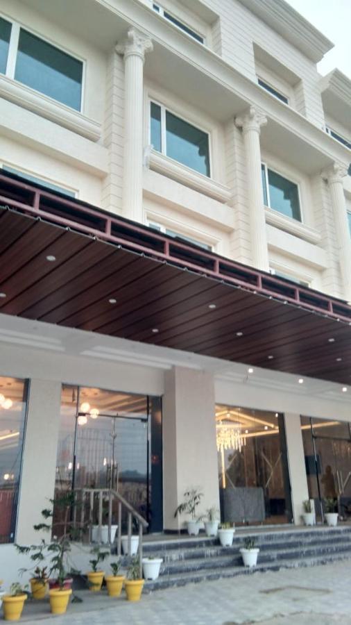 Hotel Four Element Varanasi Exterior foto